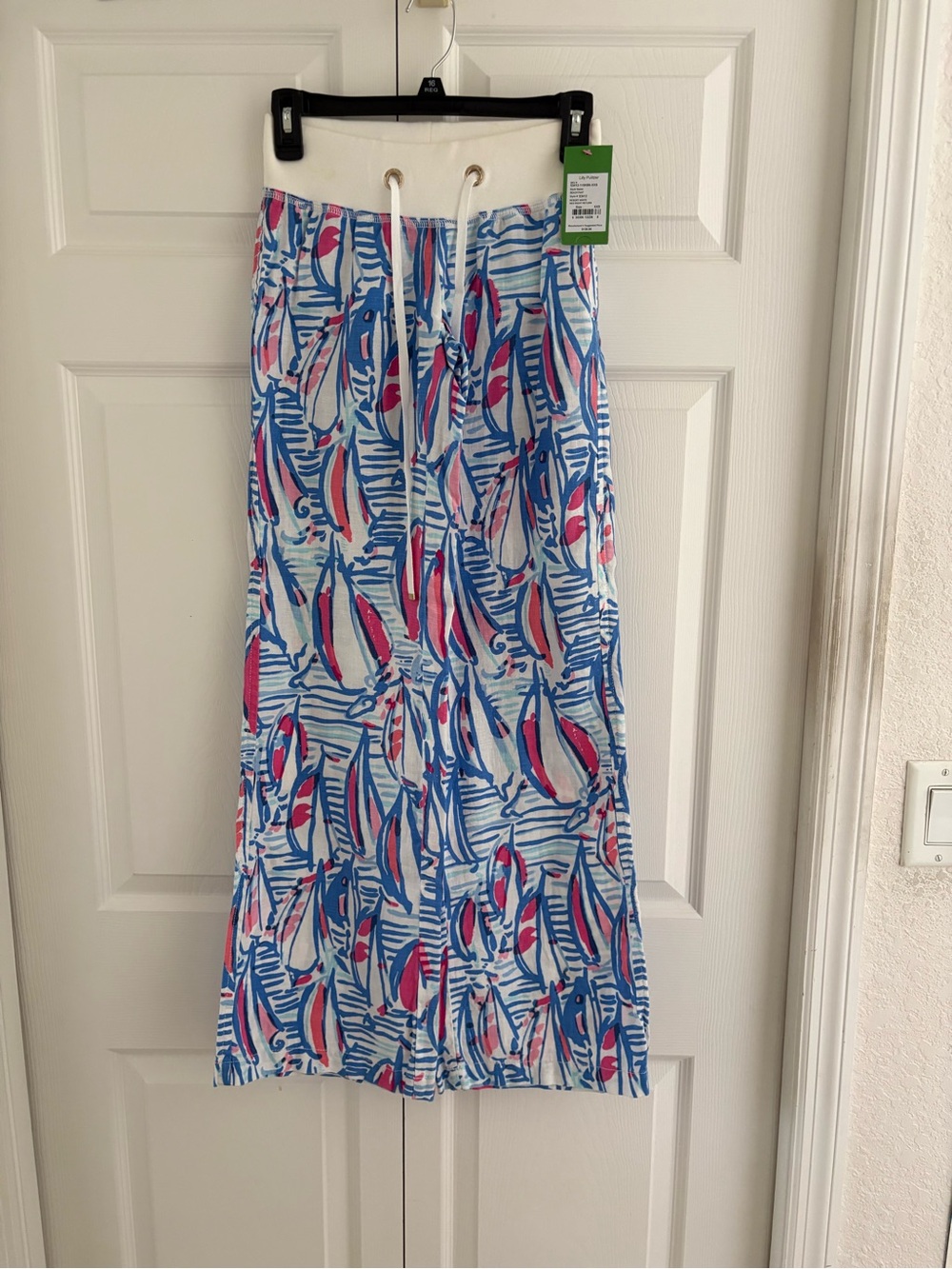 Lilly Pulitzer Blue, Pink & White Sailboat-Print Resort Beach Pant
